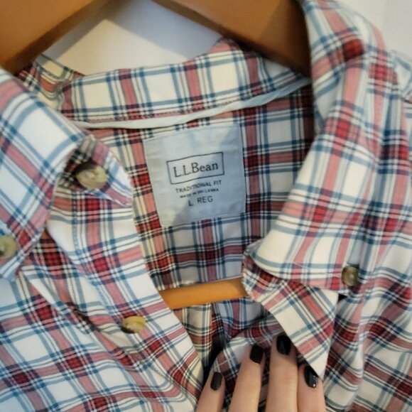 Men's L.L. Bean Long Sleeve Red Plaid Traditional Fit L Shirt - Picture 2 of 4